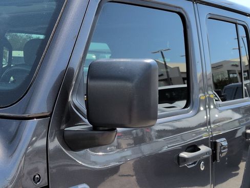 Used 2020 Jeep Wrangler Unlimited Rubicon AWD/4WD image 12