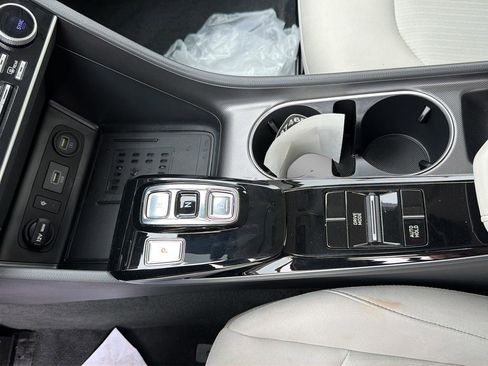 Used 2023 Hyundai Sonata SEL w/ Convenience Package FWD image 19