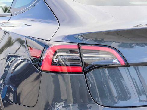 Used 2023 Tesla Model 3 Standard Range RWD image 10
