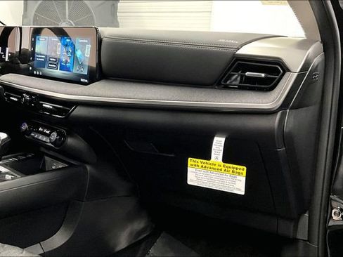 New 2026 Nissan Kicks SV image 32