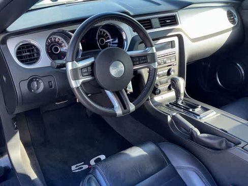 Used 2013 Ford Mustang GT Premium w/ Brembo Brake Pkg RWD image 2
