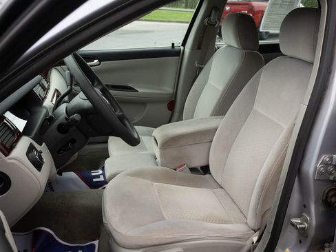 Used 2006 Chevrolet Impala LS FWD image 13