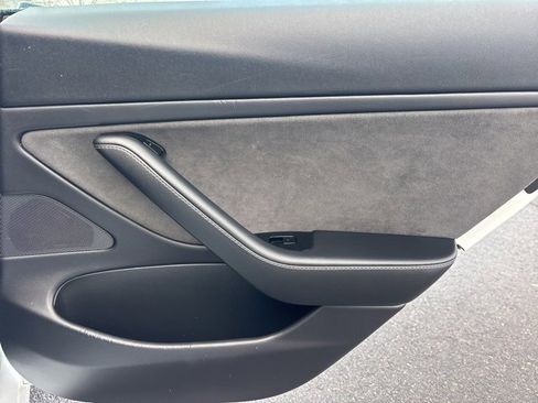 Used 2019 Tesla Model 3 Long Range image 13