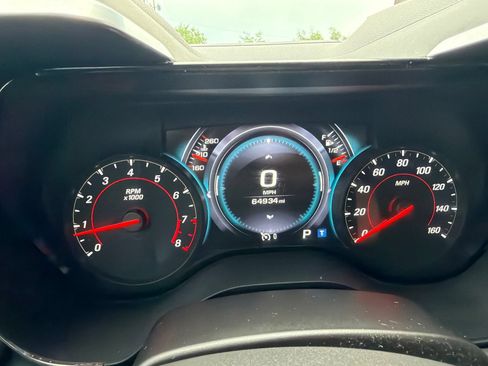Used 2016 Chevrolet Camaro LT RWD image 8