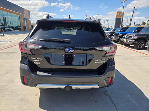 Used 2020 Subaru Outback Touring XT AWD/4WD image 4