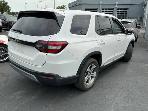 Used 2024 Honda Pilot EX-L image 4