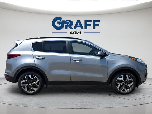 Used 2020 Kia Sportage EX w/ EX Technology Package AWD/4WD image 9