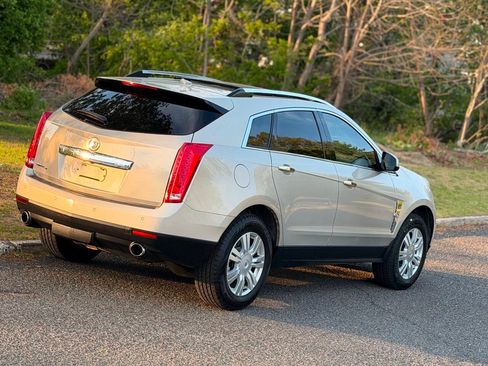 Used 2010 Cadillac SRX Luxury AWD/4WD image 13