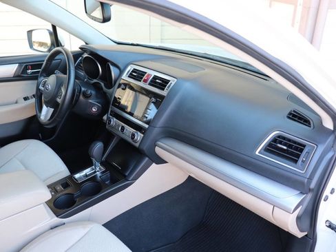Used 2015 Subaru Outback 2.5i Premium w/ Popular Package #2 AWD/4WD image 16