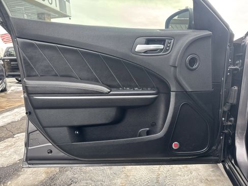 Used 2018 Dodge Charger GT image 13