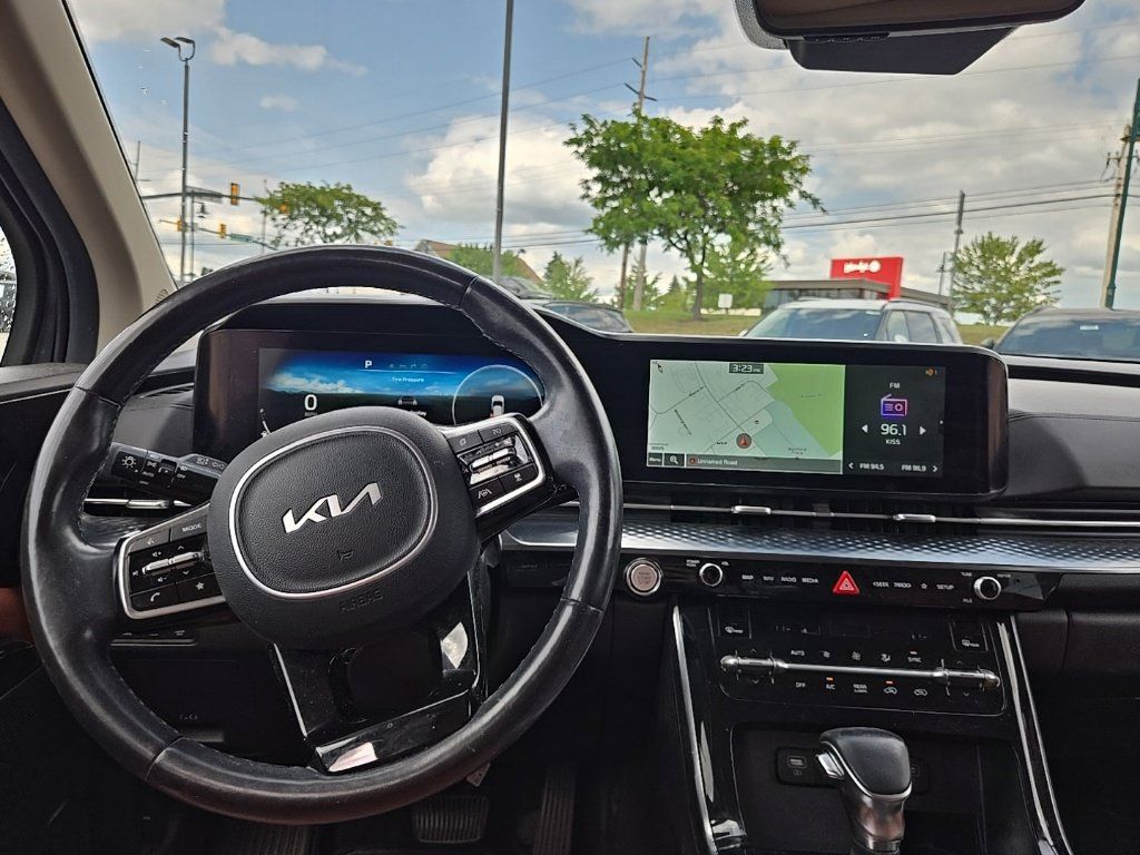 Certified 2022 Kia Carnival SX Prestige FWD image 37