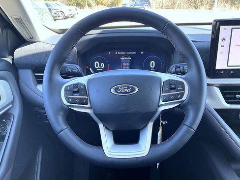 New 2026 Ford Explorer Active w/ Active Comfort Package AWD/4WD image 10