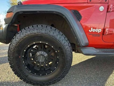 Used 2018 Jeep Wrangler Unlimited Sport S image 20