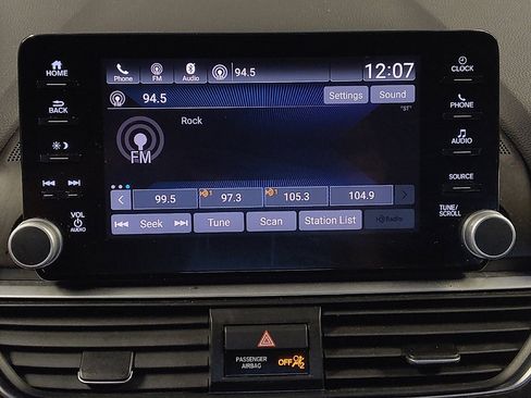 Used 2018 Honda Accord EX image 25