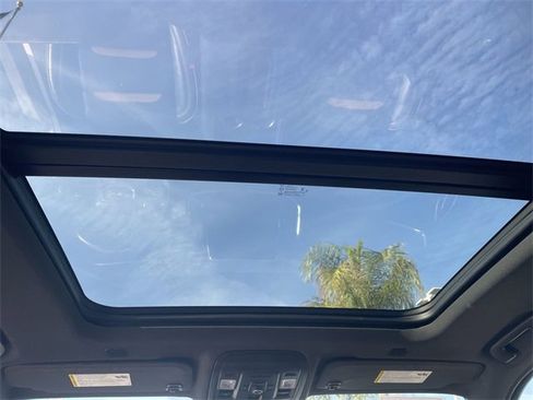 Used 2023 GMC Yukon XL AT4 w/ AT4 Premium Plus Package image 22