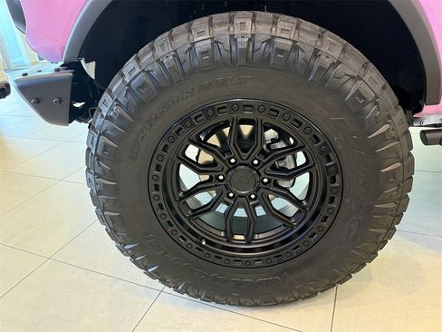 New 2025 Ford Bronco Badlands image 11