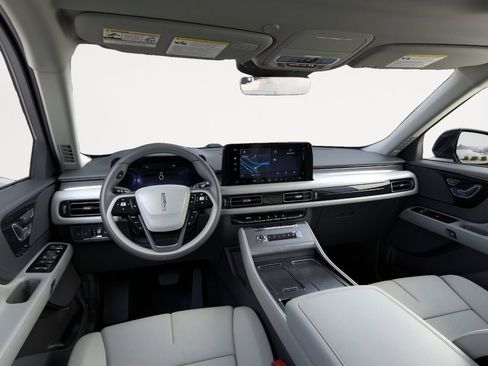 New 2026 Lincoln Aviator AWD image 9