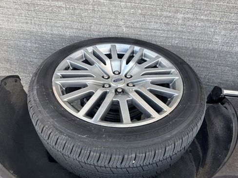 Used 2022 Ford Expedition Platinum AWD/4WD image 18