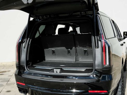 Used 2025 Cadillac Escalade V w/ LPO, Floor Liner Package image 68