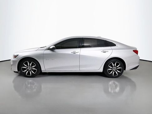 Used 2018 Chevrolet Malibu LT FWD image 4