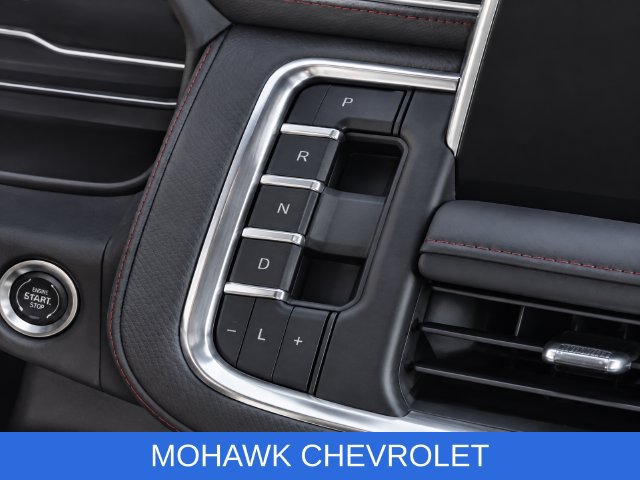 Used 2024 Chevrolet Suburban RST w/ Luxury Package AWD/4WD image 17