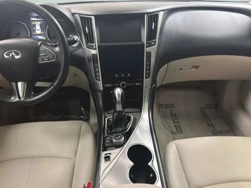 Used 2015 INFINITI Q50 RWD image 17