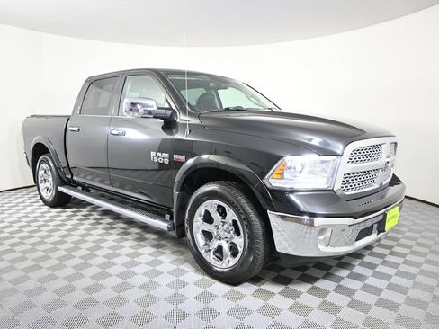 Used 2016 RAM 1500 Laramie w/ Convenience Group AWD/4WD image 10