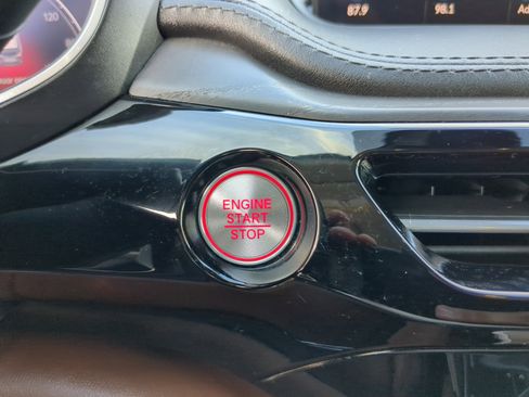 Used 2022 Acura MDX SH-AWD w/ Advance Package image 33