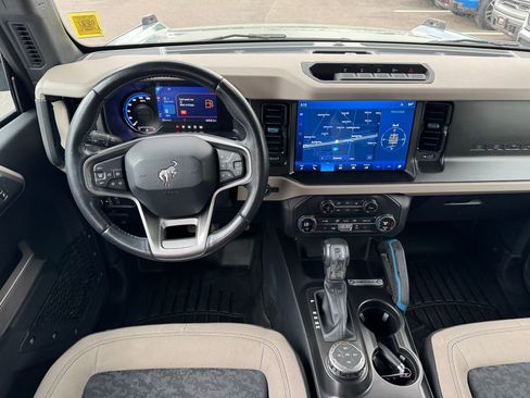 Used 2021 Ford Bronco Wildtrak AWD/4WD image 14