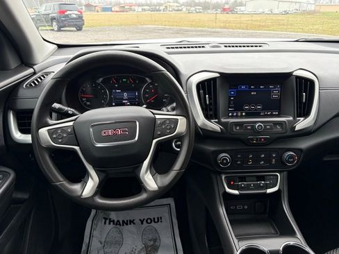 Used 2024 GMC Terrain SLE image 27