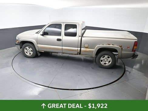 Used 2001 Chevrolet Silverado 1500 LS w/ Firm Ride Suspension Pkg AWD/4WD image 19