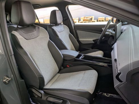 Used 2023 Volkswagen ID.4 Pro RWD image 26