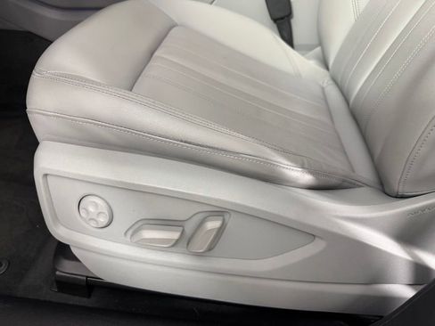 Used 2023 Audi Q5 2.0T Premium Plus w/ Premium Plus Package AWD/4WD image 30
