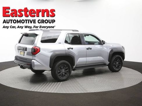 Used 2025 Toyota 4Runner SR5 AWD/4WD image 43