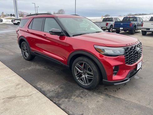 New 2026 Ford Explorer ST image 3