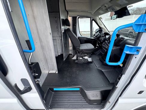 Used 2024 RAM ProMaster 3500 FWD image 12