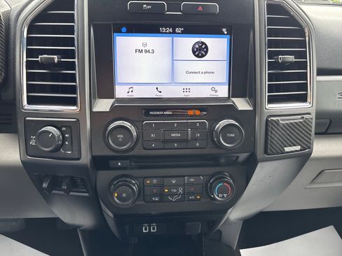 Used 2017 Ford F250 XLT w/ XLT Premium Package AWD/4WD image 32