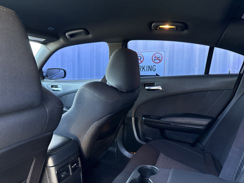 Used 2023 Dodge Charger R/T w/ Blacktop Package image 27