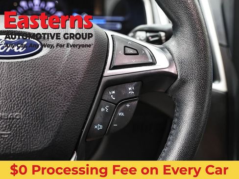 Used 2021 Ford Edge SEL AWD/4WD image 15