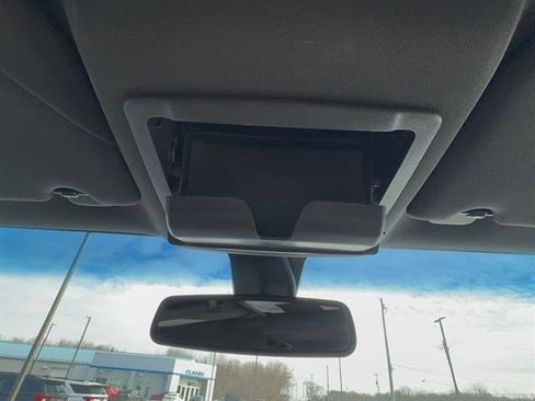 Used 2017 Ford Taurus SEL w/ Equipment Group 201A image 19