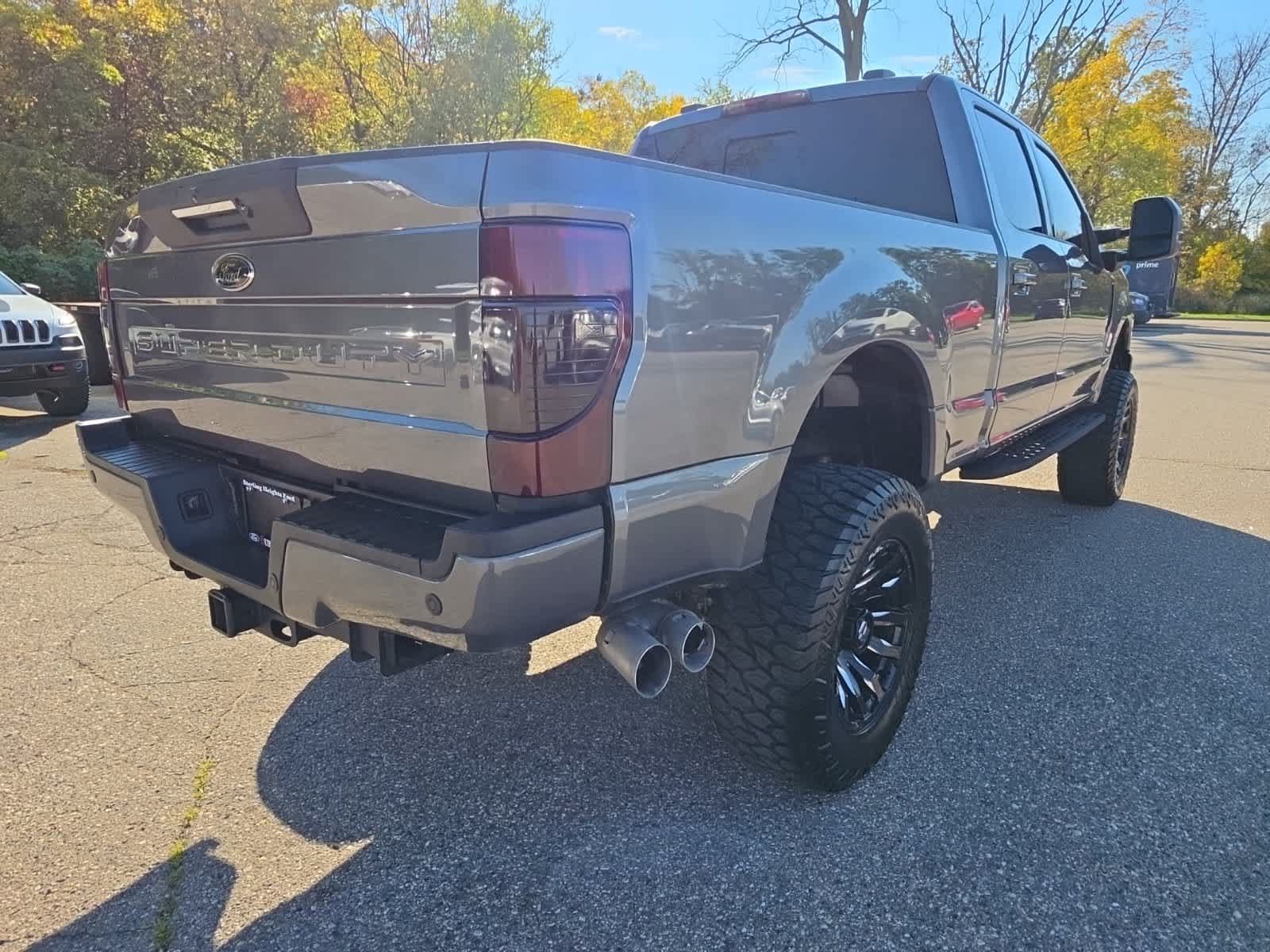 Used 2022 Ford F250 Lariat w/ Black Appearance Package AWD/4WD image 7