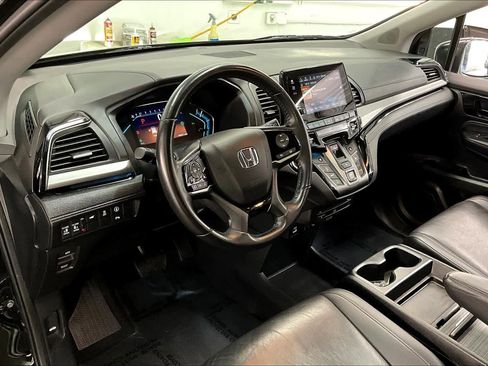 Used 2023 Honda Odyssey Touring image 17
