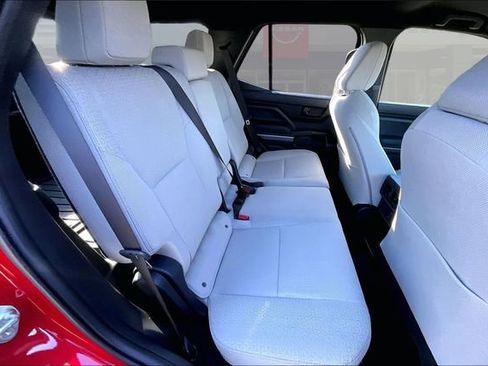 Used 2025 Toyota 4Runner SR5 image 22