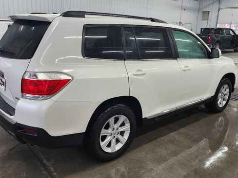 Used 2012 Toyota Highlander SE image 4