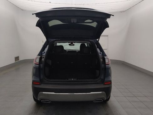 Used 2019 Jeep Cherokee Limited image 29