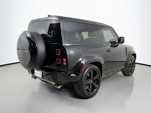 Certified 2025 Land Rover Defender 90 V8 AWD/4WD image 5