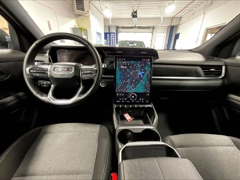 Used 2025 GMC Terrain Elevation image 21