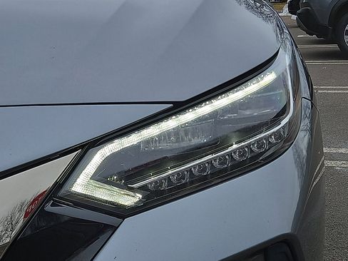 Certified 2023 Nissan Sentra SR w/ SR Premium Package image 9