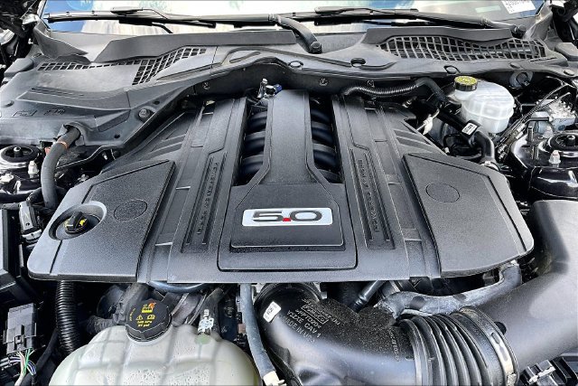 Used 2022 Ford Mustang GT Premium w/ Black Accent Package RWD image 11