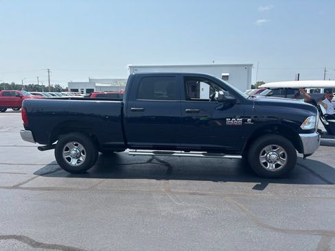 Used 2015 RAM 2500 Tradesman w/ Chrome Appearance Group AWD/4WD image 6